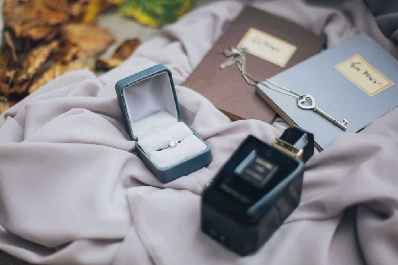 print-on-demand-jewelry-beginners-guide-to-start-passive-marketeer